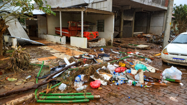 Foto dos destroços advindos das enchentes em Roca Sales, RS. Data: 16/05/2024. Foto: Gustavo Mansur/Palácio Piratini - Governo do Estado do Rio Grande do Sul